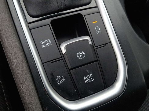 Used 2019 Hyundai Santa Fe SEL image 25