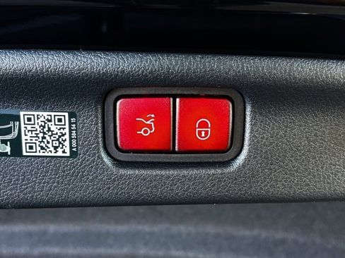 Certified 2025 Mercedes-Benz C 300 Sedan image 30