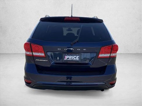 Used 2019 Dodge Journey SE FWD image 6