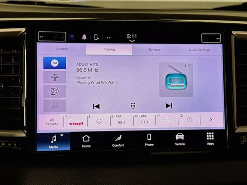 Used 2023 Chrysler Pacifica Touring-L FWD image 30