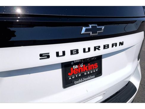 Used 2026 Chevrolet Suburban Z71 w/ Z71 Off-Road Package AWD/4WD image 33