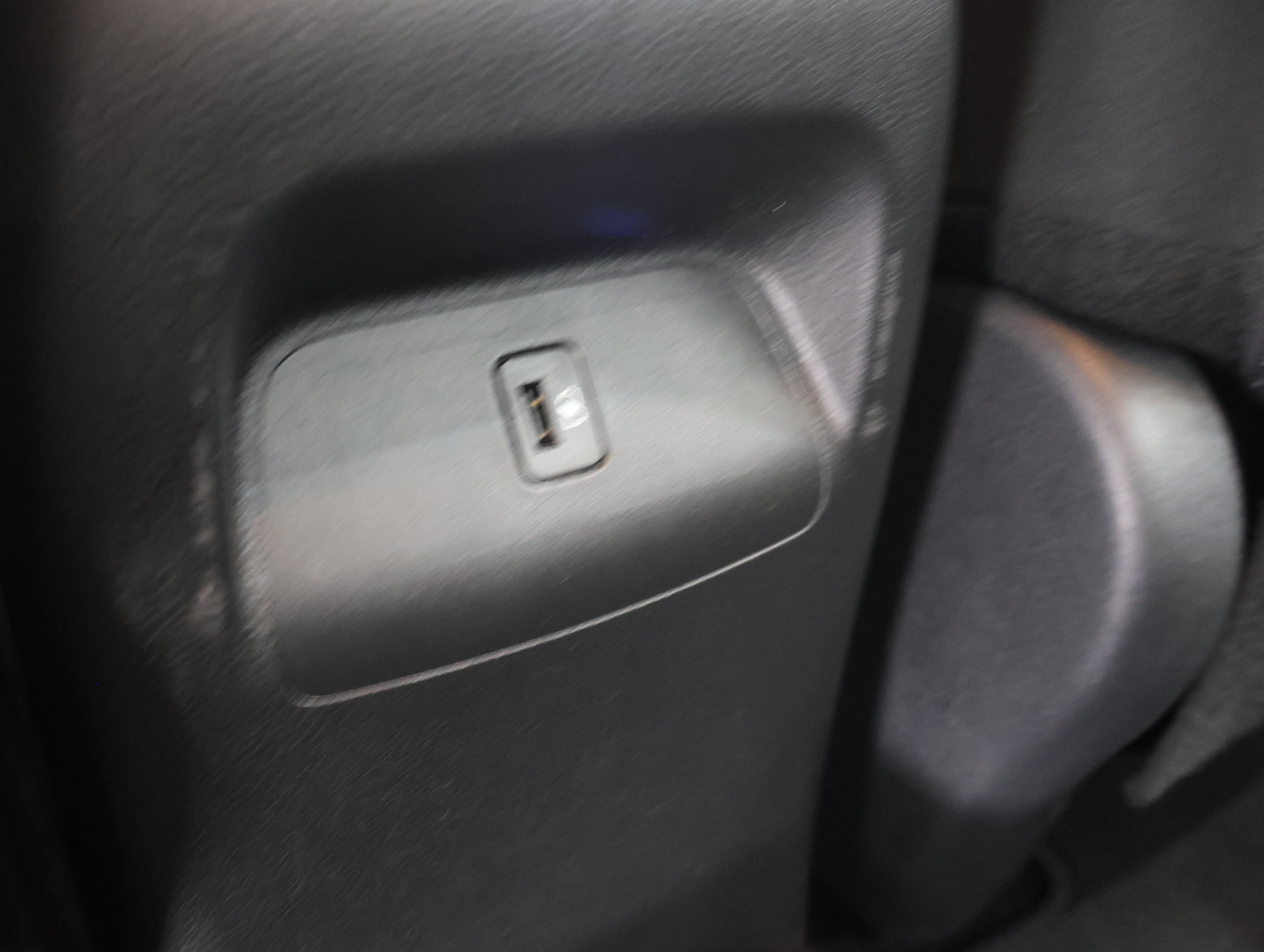 Used 2024 Nissan Sentra SV FWD image 34