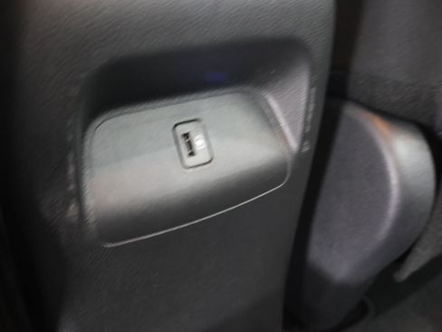 Used 2024 Nissan Sentra SV FWD image 34