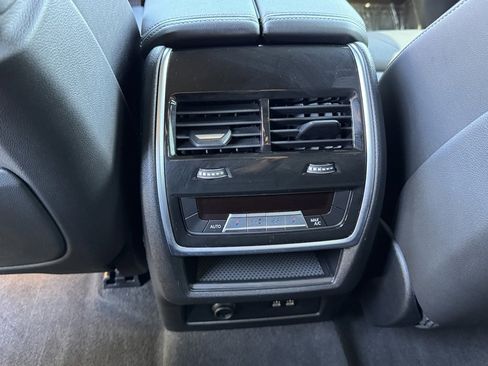 Used 2024 BMW X5 xDrive50e w/ Parking Assistance Package image 31