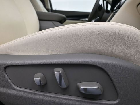 Used 2023 Cadillac XT6 Premium Luxury w/ Technology Package image 14