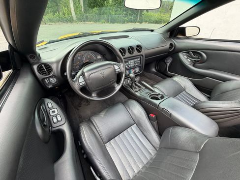 Used 2002 Pontiac Firebird Trans Am RWD image 39