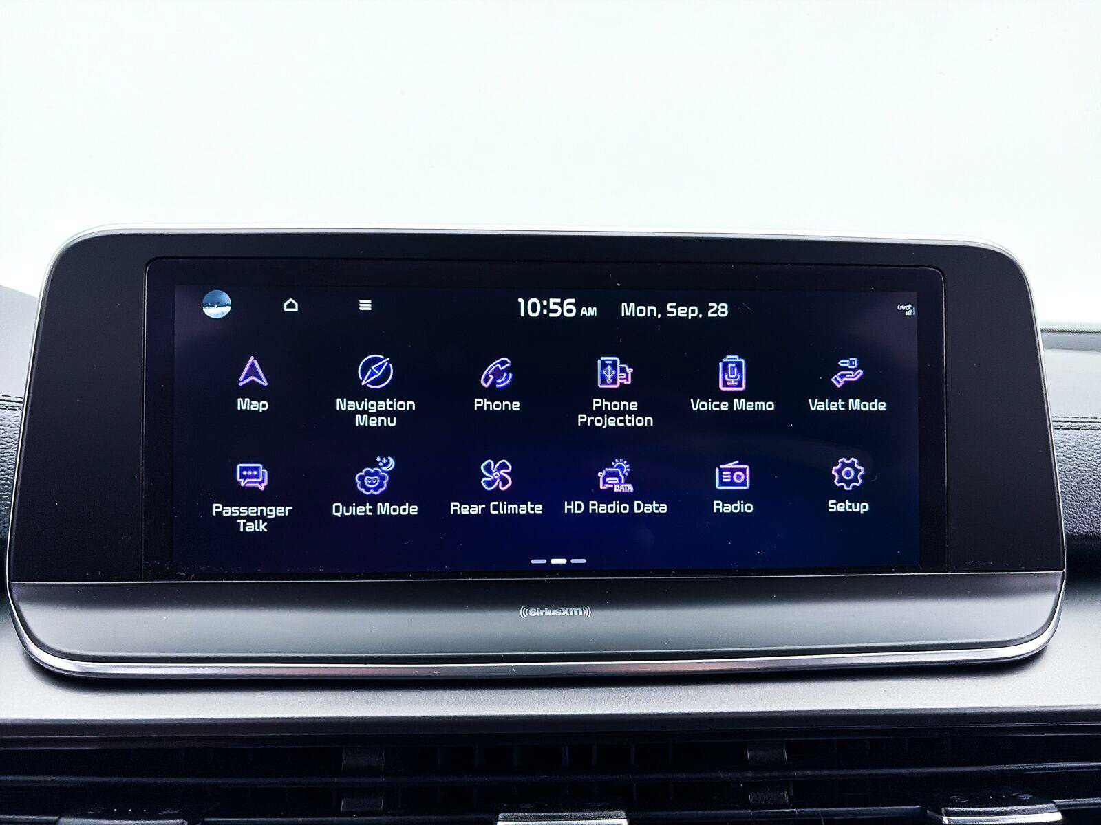 Used 2022 Kia Telluride LX FWD image 19