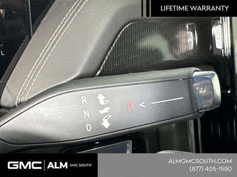 New 2026 GMC Yukon Elevation image 35