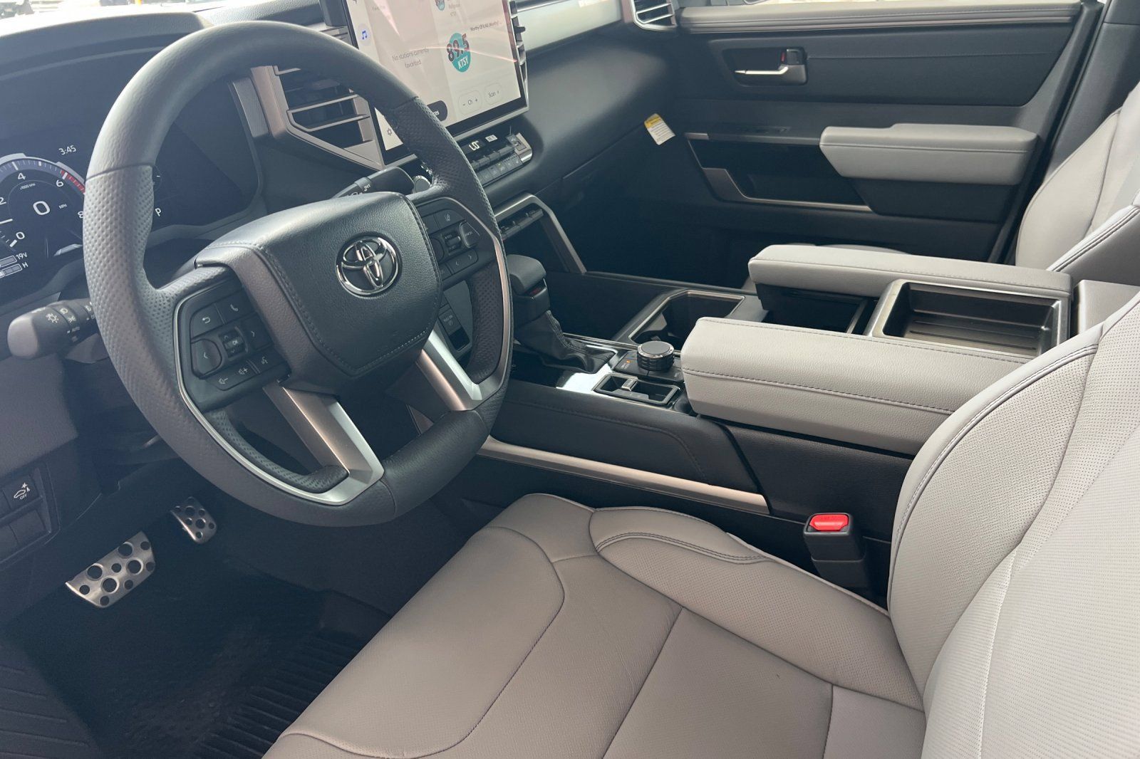 New 2026 Toyota Tundra Limited AWD/4WD image 7