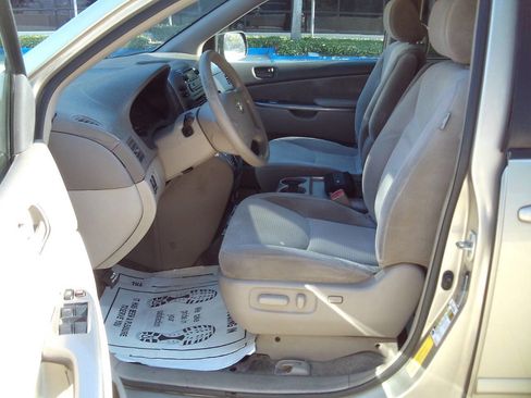 Used 2008 Toyota Sienna LE image 13