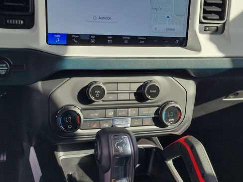 New 2025 Ford Bronco Heritage Edition image 28