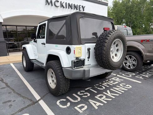 Certified 2017 Jeep Wrangler Sahara w/ Connectivity Group AWD/4WD image 10
