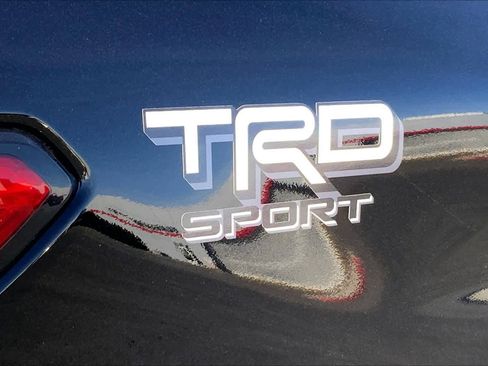 Used 2025 Toyota Tacoma TRD Sport w/ TRD Sport Premium Package image 31