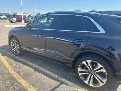 Used 2019 Audi Q8 Prestige AWD/4WD image 27