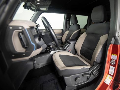 Used 2022 Ford Bronco Wildtrak AWD/4WD image 28