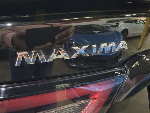 Used 2022 Nissan Maxima SR w/ Sport Mat Group image 17