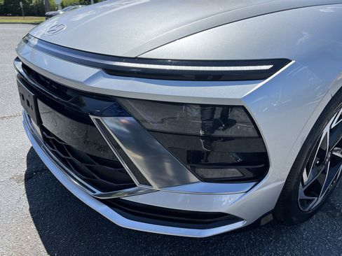 Used 2024 Hyundai Sonata SEL w/ Convenience Package image 6