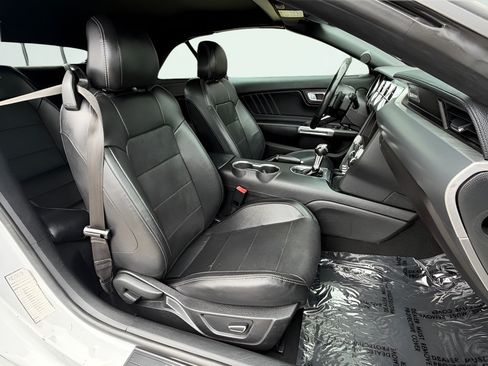 Used 2019 Ford Mustang Premium RWD image 26