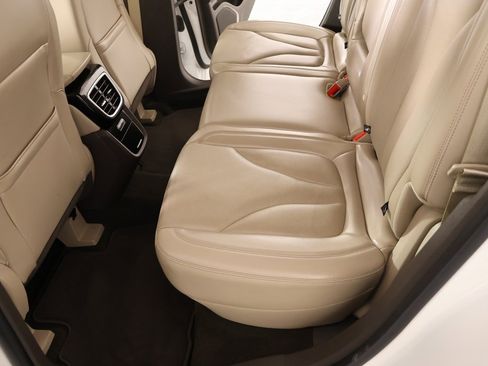 Certified 2022 Lincoln Nautilus Reserve image 12