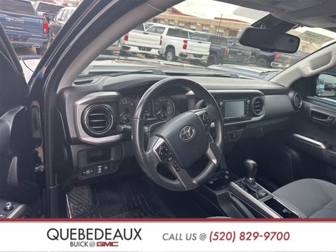 Used 2018 Toyota Tacoma SR5 image 10