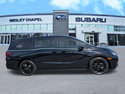 Used 2024 Honda Odyssey Sport image 4