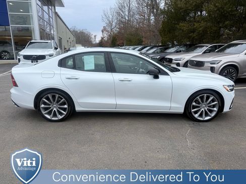 Certified 2021 Volvo S60 T5 Momentum w/ Climate Package image 9