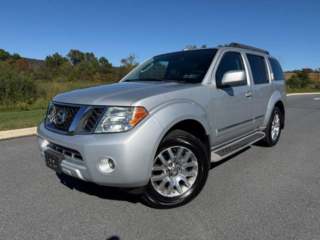 Used 2012 Nissan Pathfinder LE AWD/4WD image 1