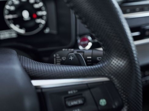 Used 2024 Mitsubishi Outlander Ralliart image 36