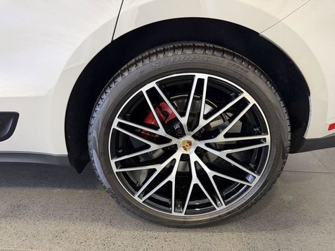 Used 2025 Porsche Macan S AWD/4WD image 11
