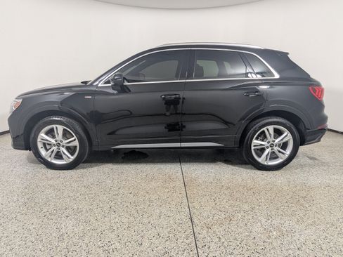 Certified 2023 Audi Q3 2.0T Premium w/ Convenience Package AWD/4WD image 4