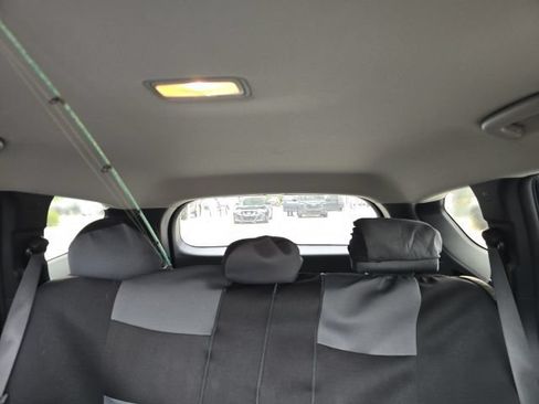 Used 2022 Hyundai Santa Fe SEL FWD image 10