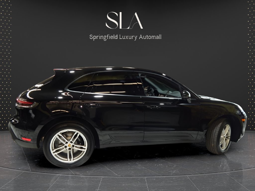 Used 2022 Porsche Macan AWD/4WD image 10