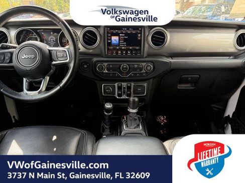 Used 2018 Jeep Wrangler Unlimited Sahara AWD/4WD image 13