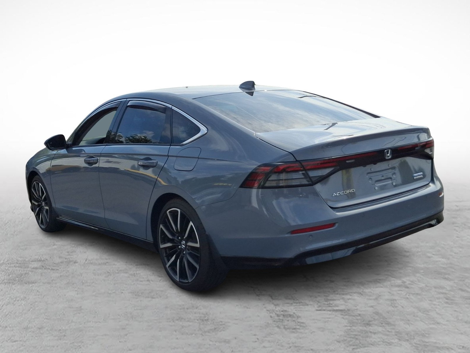 Used 2023 Honda Accord Touring image 4