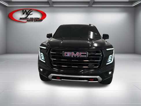 Used 2025 GMC Yukon AT4 Ultimate w/ LPO, AT4 Appearance Package AWD/4WD image 2