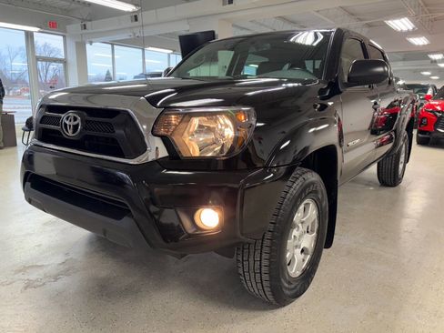 Used 2013 Toyota Tacoma 4x4 Double Cab image 3