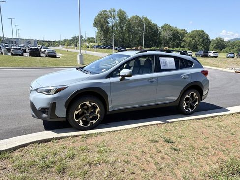 Used 2023 Subaru Crosstrek 2.5i Limited AWD/4WD image 4