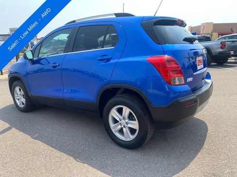 Used 2016 Chevrolet Trax LT w/ LT Convenience Package AWD/4WD image 3