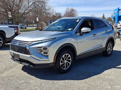 Used 2023 Mitsubishi Eclipse Cross ES AWD/4WD image 3