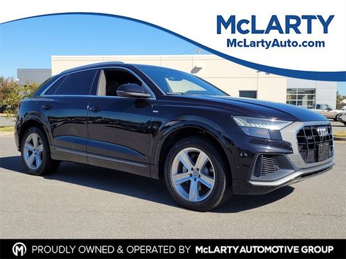 Used 2019 Audi Q8 Prestige image 1