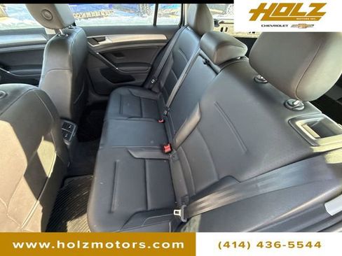 Used 2016 Volkswagen Golf Limited Edition image 26