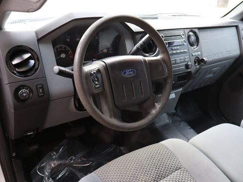 Used 2011 Ford F250 XL AWD/4WD image 14