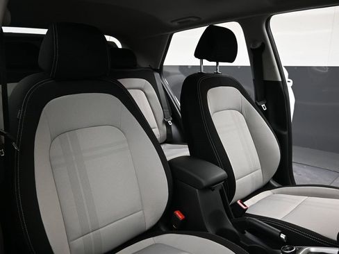 New 2026 Hyundai Venue SEL image 13