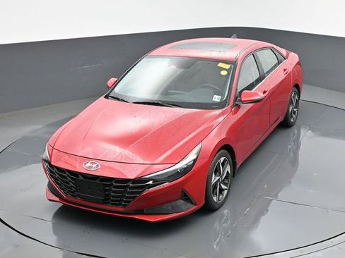 Used 2023 Hyundai Elantra Limited image 22