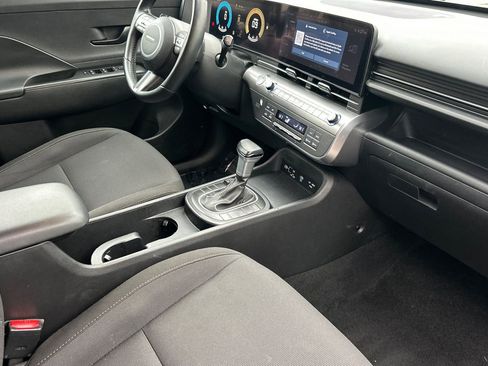 Used 2024 Hyundai Kona SEL image 19