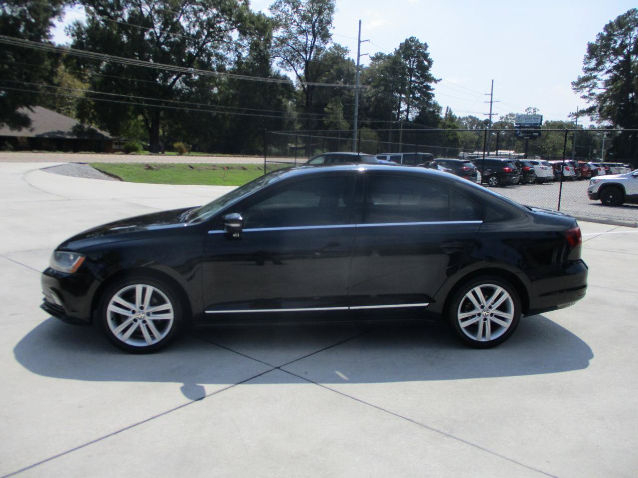 Used 2017 Volkswagen Jetta SEL FWD image 21