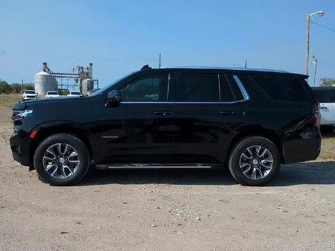 Certified 2024 Chevrolet Tahoe LT w/ Luxury Package AWD/4WD image 5