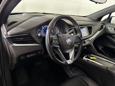 Used 2022 Buick Enclave Avenir image 13