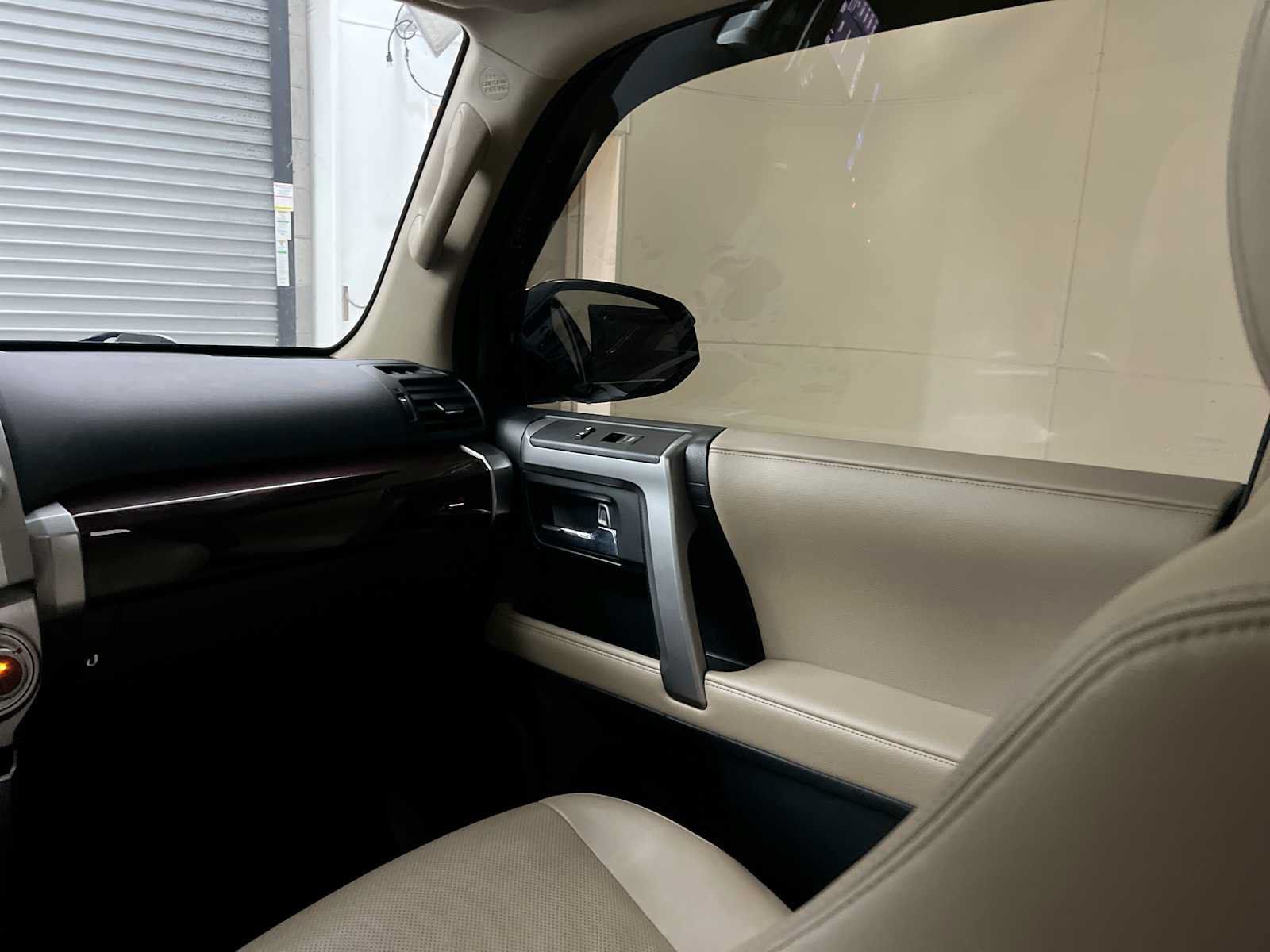 Used 2018 Toyota 4Runner Limited RWD image 11