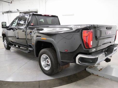 Used 2022 GMC Sierra 3500 SLE w/ SLE Convenience Package image 5